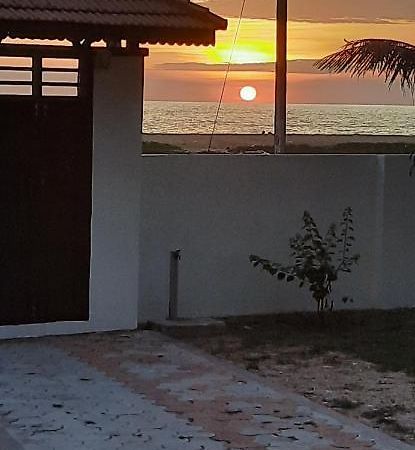 Poovar Sea View Rooms And Boating Family & Couple Only Esterno foto
