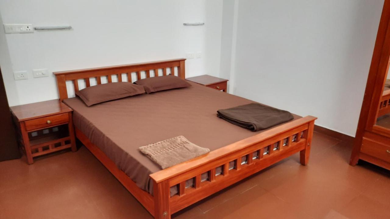 Poovar Sea View Rooms And Boating Family & Couple Only Esterno foto