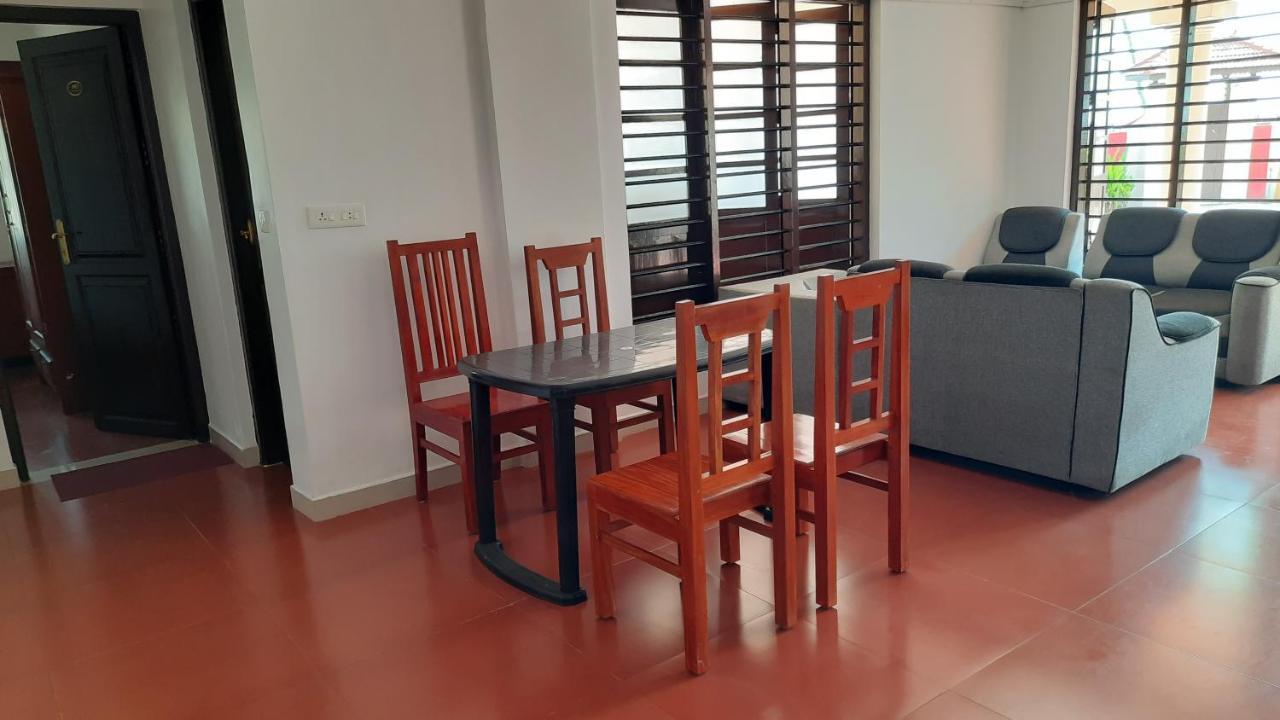 Poovar Sea View Rooms And Boating Family & Couple Only Esterno foto