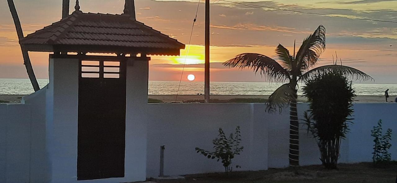 Poovar Sea View Rooms And Boating Family & Couple Only Esterno foto