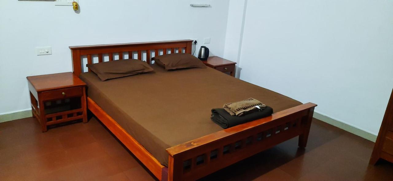 Poovar Sea View Rooms And Boating Family & Couple Only Esterno foto