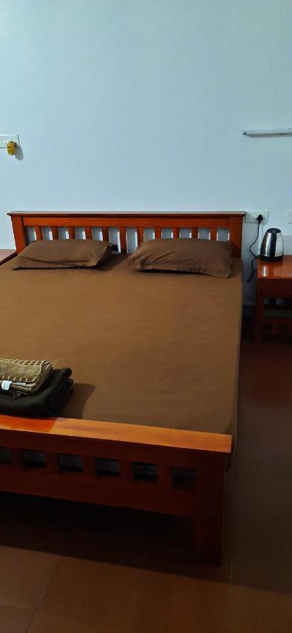 Poovar Sea View Rooms And Boating Family & Couple Only Esterno foto