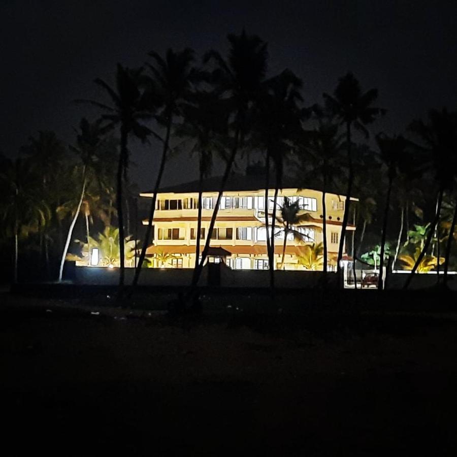 Poovar Sea View Rooms And Boating Family & Couple Only Esterno foto